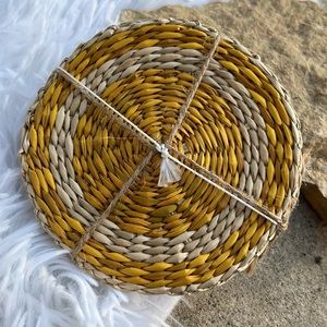 🩶5/$30 Round Seagrass Coasters Set of 4 Golden Yellow & Tan NEW